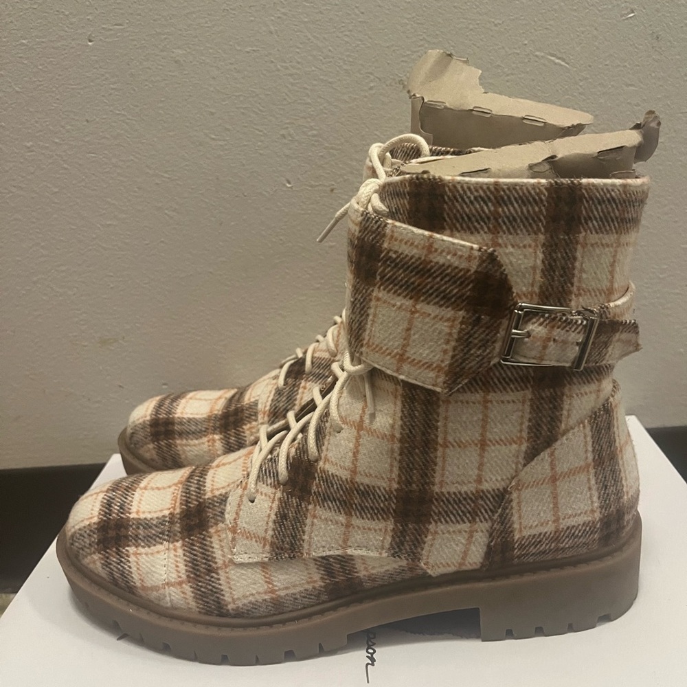 Jessica Simpson Karia boot